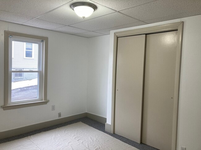 Building Photo - 32 W Main St