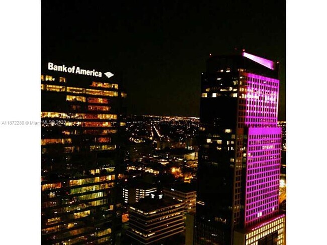 Building Photo - 495 Brickell Ave