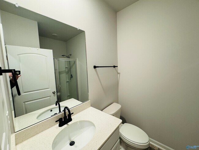 Building Photo - 113 Branton Ct