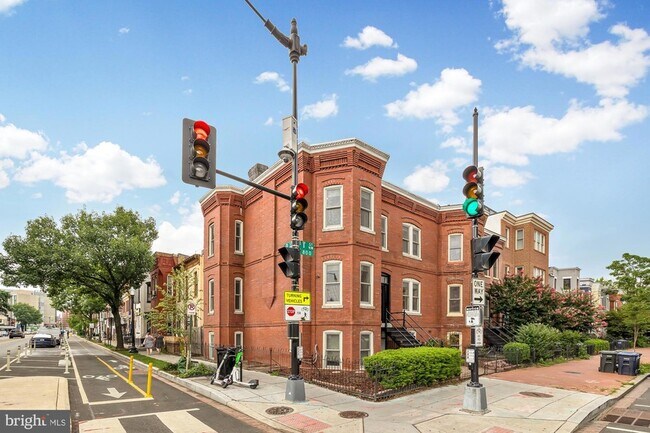 Building Photo - 817 T St NW
