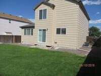 Building Photo - 3 Bedroom 21/2 bath in founders