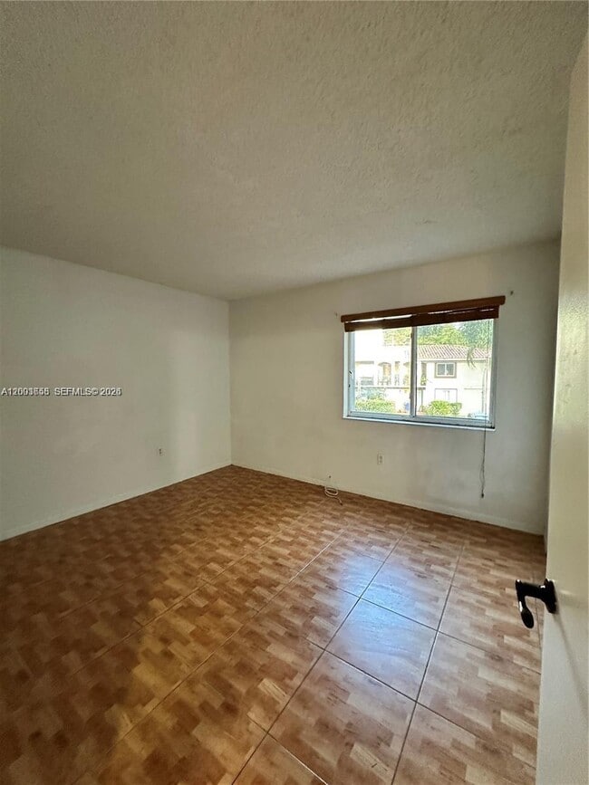 Building Photo - 551 NW 82nd Ave