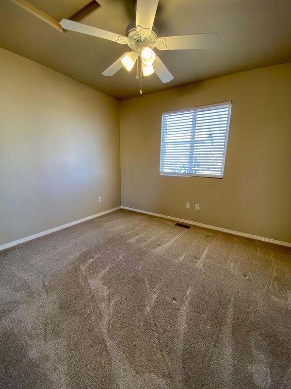 Building Photo - 1048 Scarlet Oak Dr