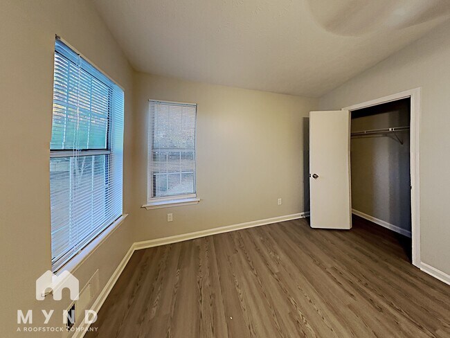 Building Photo - 5061 Donnell Way