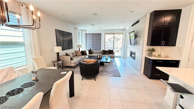 Building Photo - 6589 Songfest St