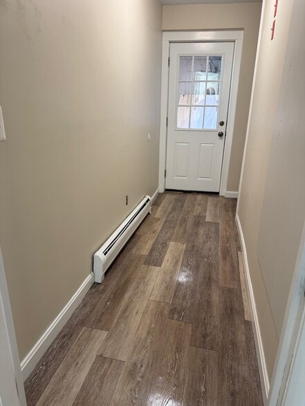 Back entry hall - 1592 Main St