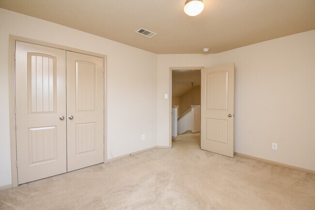Building Photo - 2106 Harmon Crest Ct