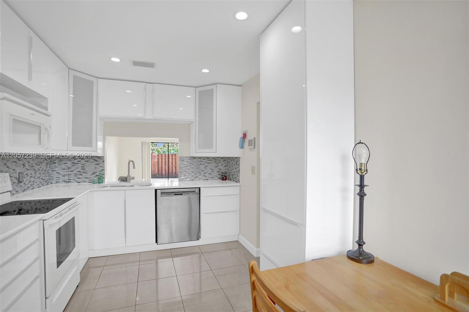 Building Photo - 11529 SW 133rd Ter