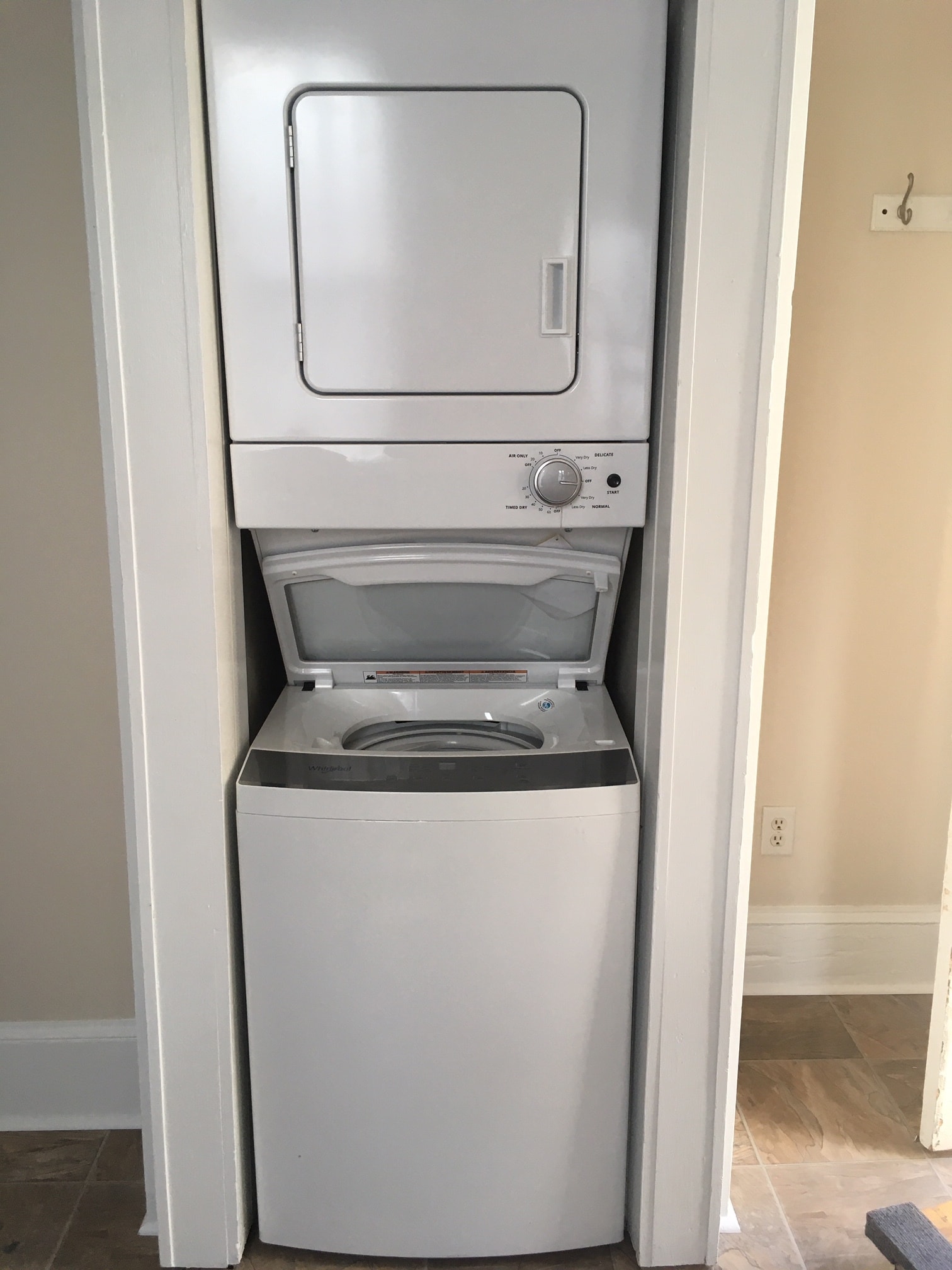 Laundry center in unit. - 502 NW Front St
