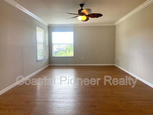 Building Photo - 8807 Cameron Crest Dr