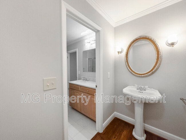 Building Photo - 4023 Arbor Way