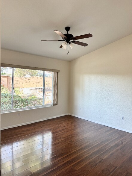 Building Photo - 10065 Hemet Dr