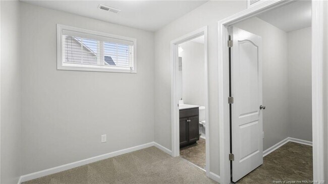 Building Photo - 160 Chatfield Dr.