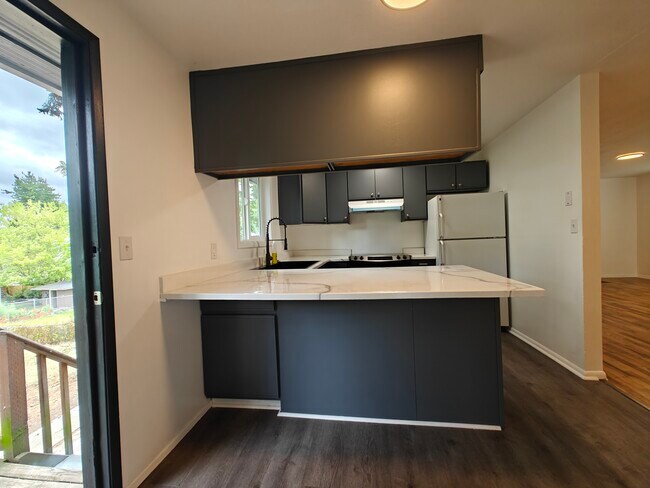 Building Photo - 14546 25th Ave NE