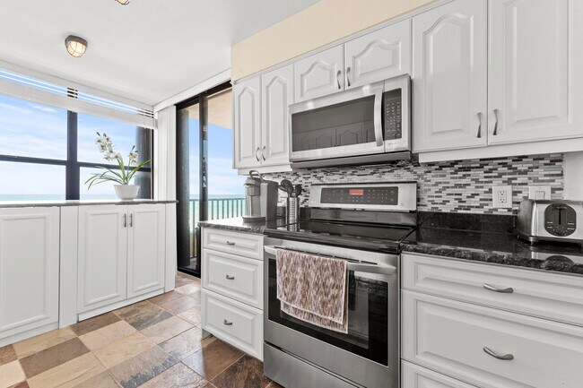Building Photo - 3610 S Ocean Blvd