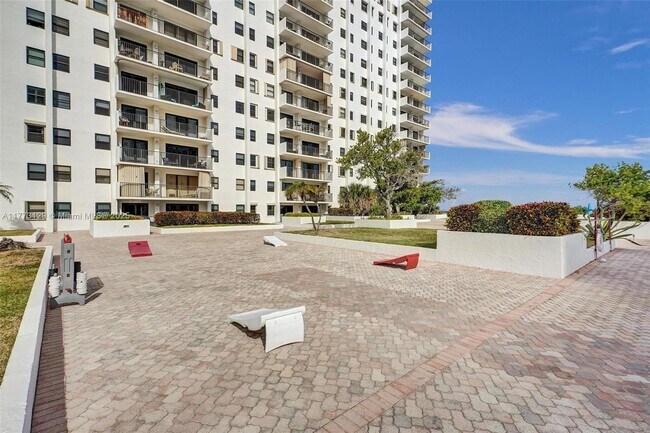Building Photo - 1201 S Ocean Dr