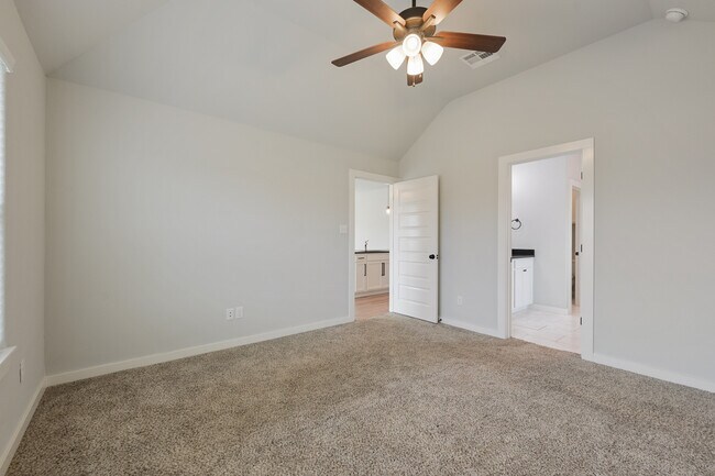 Building Photo - 3401 Alsace Ct