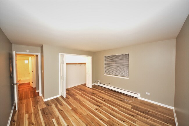 Building Photo - 319 Bluff Ave