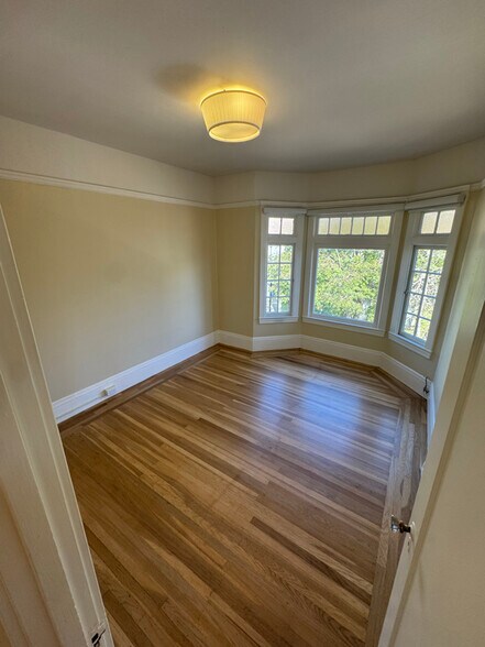 Building Photo - 3465 22nd St