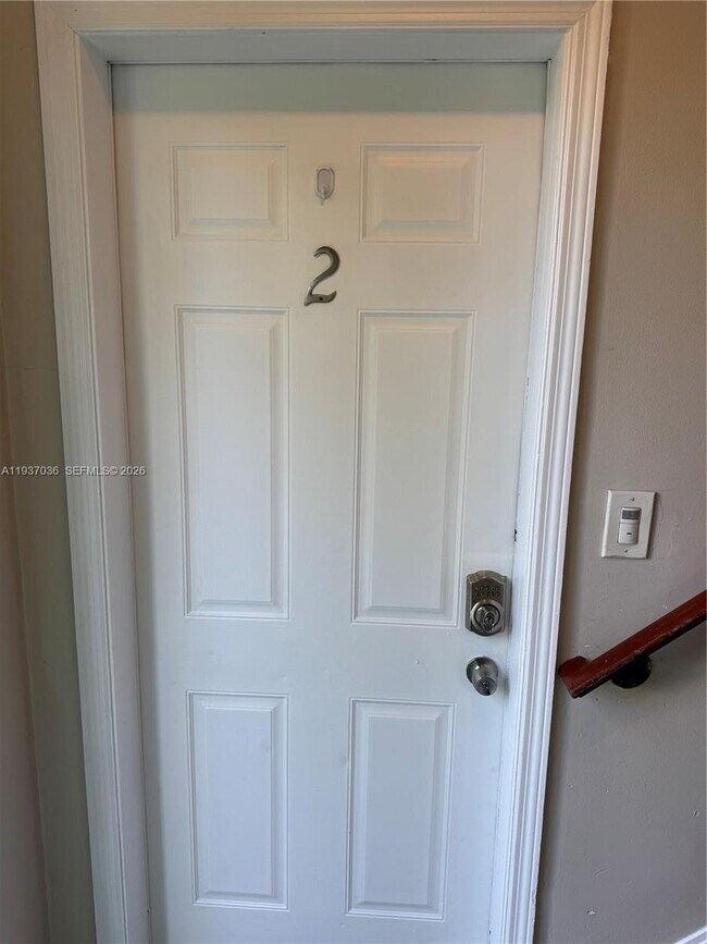 Building Photo - 1027 Euclid Ave