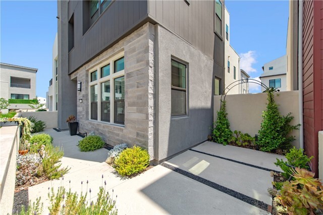 Building Photo - 146 Yugen