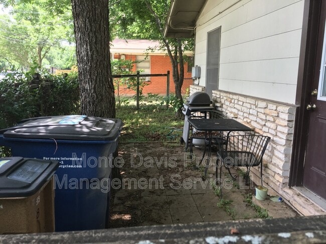 Building Photo - 4708 Red River St