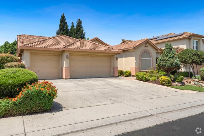 Building Photo - 2347 Amber Falls Dr