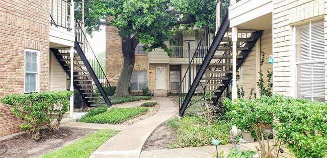 Building Photo - 3600 Jeanetta St