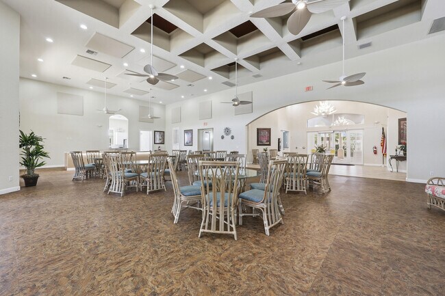 Building Photo - 5601 Spanish River Rd