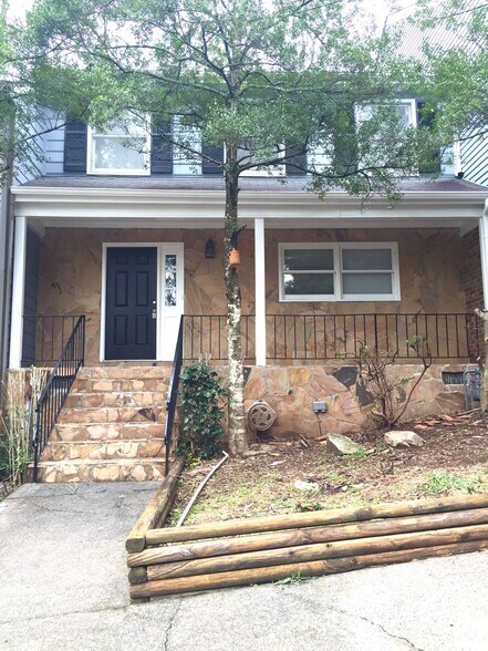 Building Photo - 1489 Bentley Ln SE