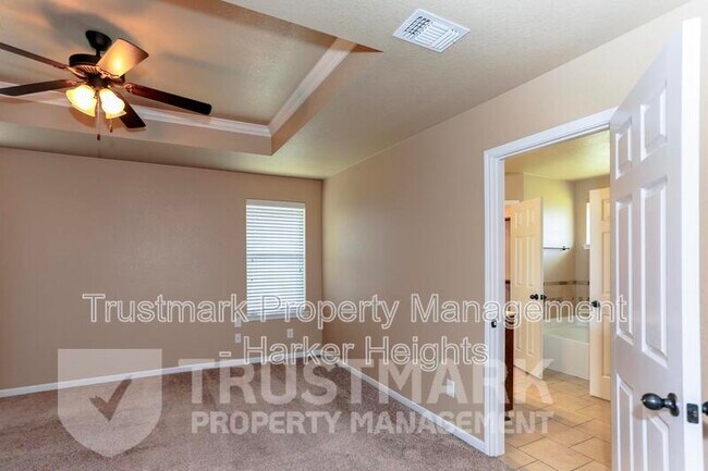 Building Photo - 200 W Little Dipper Dr