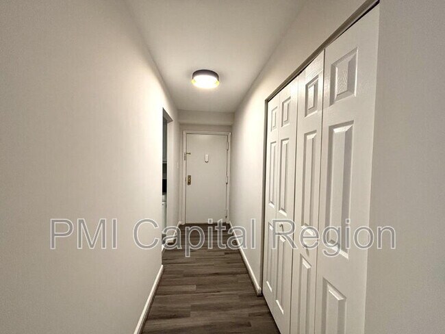 Building Photo - 5805 Edson Ln