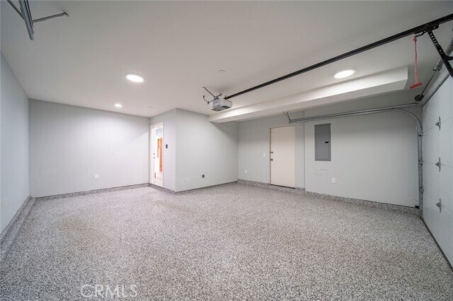 Building Photo - 2723 E Ocean Blvd