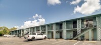 Building Photo - 1341 W Point Dr