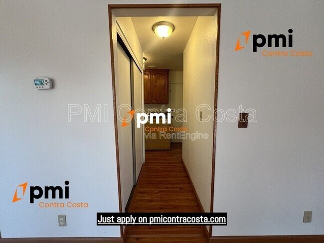 Building Photo - 2850 St Denis Dr