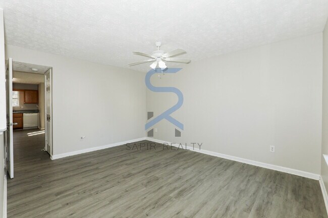 Building Photo - Modern All-Electric Comfort – 2BR/1.5BA at Wellington Chase Court