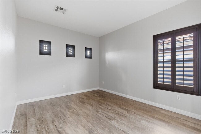 Building Photo - 8899 Sanibel Shore Ave