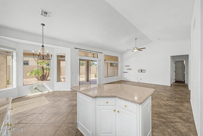 Building Photo - 16110 W Vale Dr