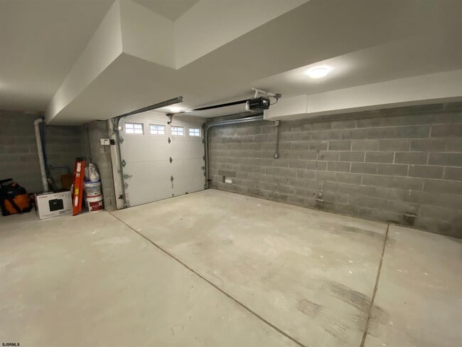 Building Photo - 118 N New Haven Ave