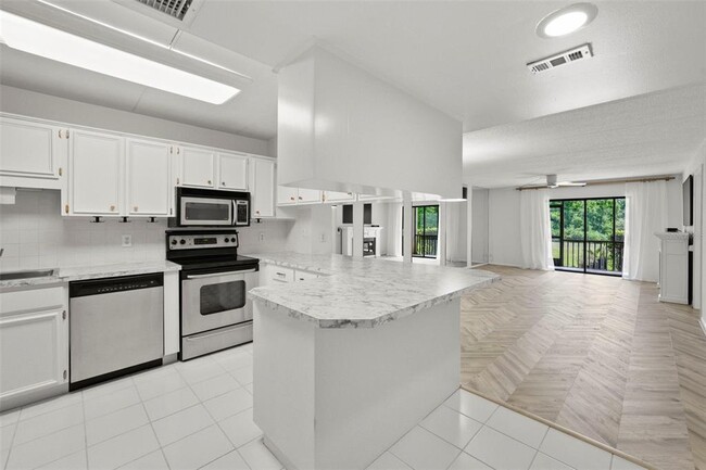 Building Photo - 1200 Tarpon Woods Blvd