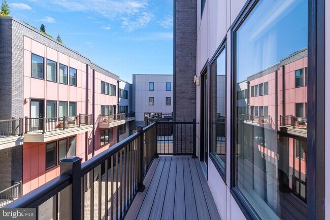 Building Photo - 609 N Galloway St