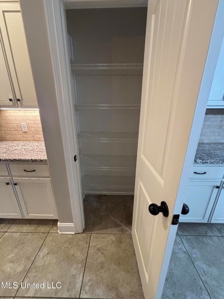 Building Photo - 3153 Fossil Hill Dr