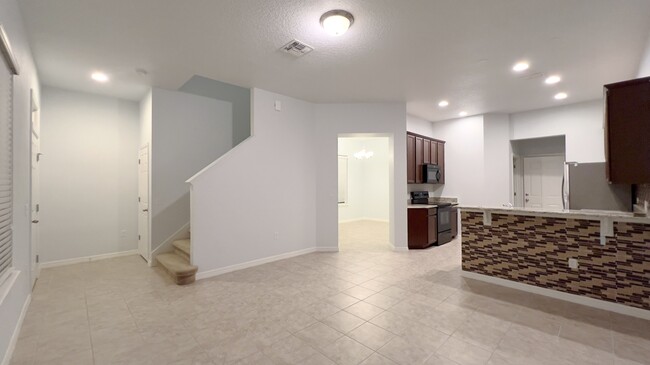 Building Photo - 1088 Avila Ln
