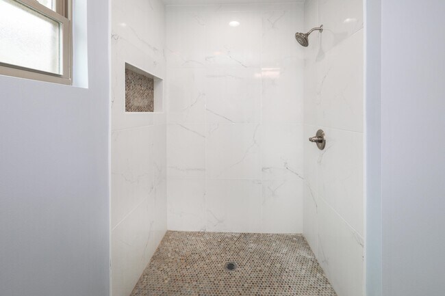 Building Photo - 3506 Jorge Sosa Dr