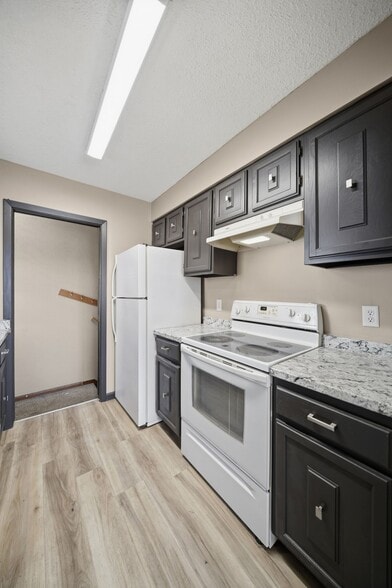 Building Photo - 2830 S 13th St