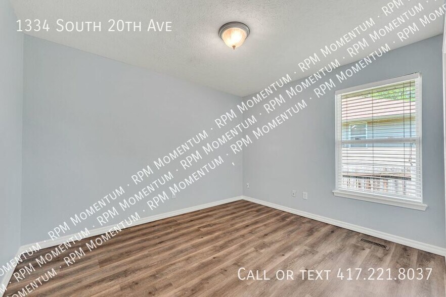 Building Photo - 1334 S 20th Ave