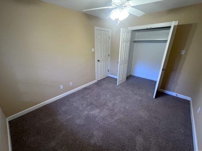 Building Photo - 1808 Airborn Dr