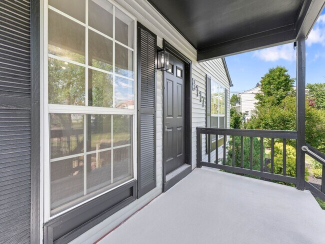 Building Photo - Fully Renovated 3-Bedroom Home with Designer Kitchen, Large Deck & Central Air in Pennsauken