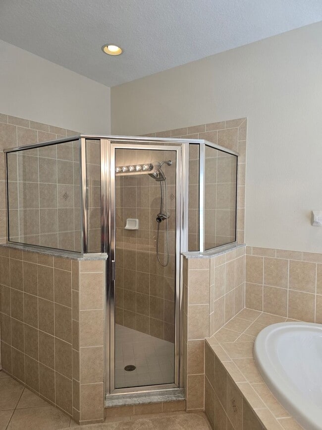 Building Photo - Lakefront Single Family Home with Views of Outdoor Paradise