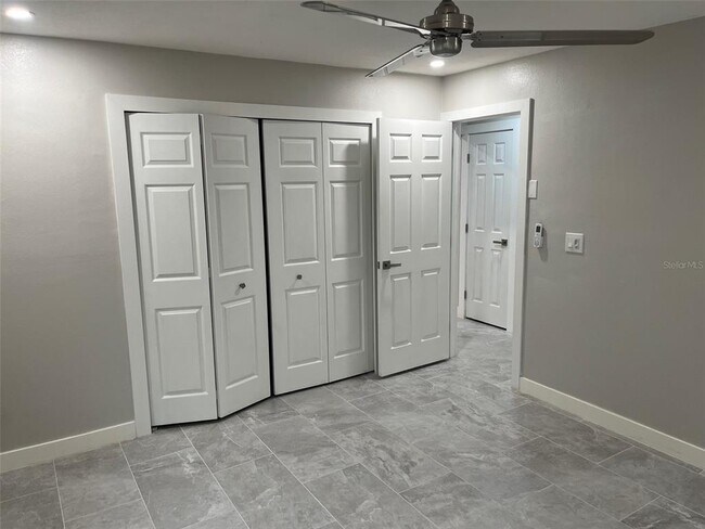 Building Photo - 1605 Pass a Grille Way